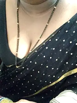 Snapshot of Tamil-rami chatting on 09/15/25, 02:06 Tamil-rami online show from 09/15/25, 02:06