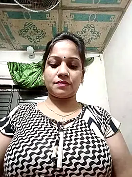 Snapshot of Payel_50 chatting on 05/27/26, 10:07 Payel 50 online show from 05/27/26, 10:07