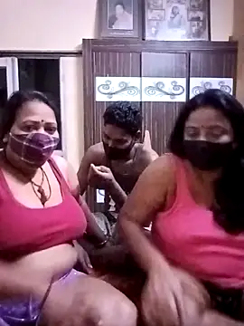 LoveOnStream online show from 02/25/26, 01:48