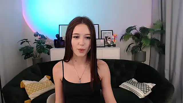 Snapshot of BlackEyesGirl chatting on 10/05/25, 06:34 BlackEyesGirl online show from 10/05/25, 06:34