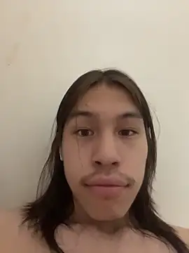 heytherepeoples717 online show from 12/18/25, 02:45