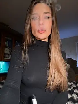 Snapshot of _shadylady_ chatting on 10/24/25, 05:20 shadylady online show from 10/24/25, 05:20