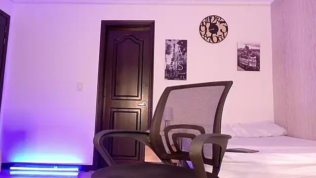 Snapshot of JothaFit chatting on 10/06/25, 01:08 JothaFit online show from 10/06/25, 01:08