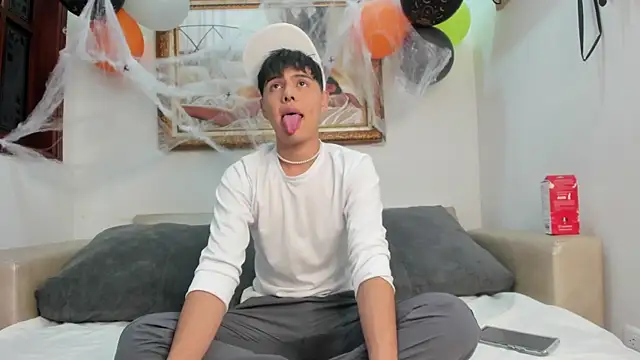 Felipe Cold online show from 10/26/25, 03:34