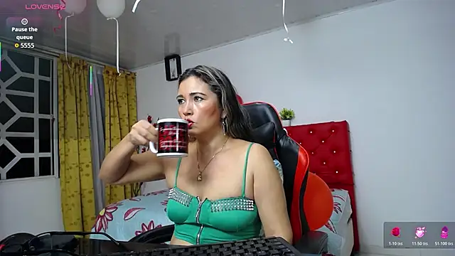 noelia milf19 online show from 02/23/26, 12:19