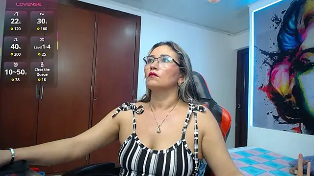 noelia milf19 online show from 02/26/26, 03:27