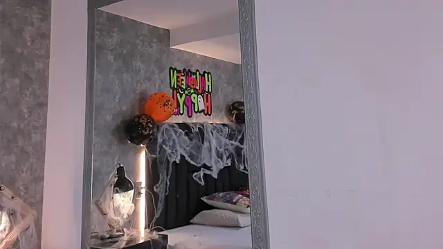 crystaldarliing online show from 10/15/25, 03:56