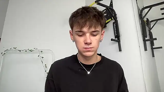 Snapshot of Milk_Guy chatting on 09/24/25, 02:09 Milk Guy online show from 09/24/25, 02:09