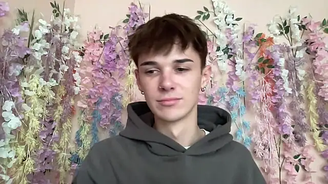 Snapshot of Milk_Guy chatting on 10/06/25, 10:34 Milk Guy online show from 10/06/25, 10:34