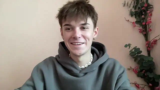 Snapshot of Milk_Guy chatting on 10/13/25, 01:55 Milk Guy online show from 10/13/25, 01:55