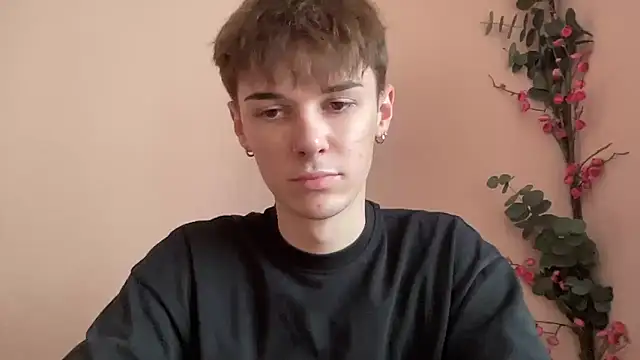 Snapshot of Milk_Guy chatting on 10/14/25, 10:49 Milk Guy online show from 10/14/25, 10:49