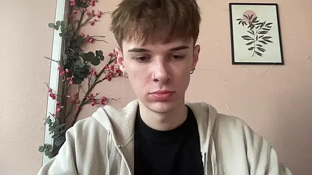 Snapshot of Milk_Guy chatting on 11/14/25, 10:36 Milk Guy online show from 11/14/25, 10:36