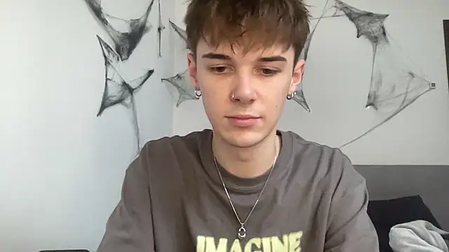 Snapshot of Milk_Guy chatting on 11/20/25, 10:48 Milk Guy online show from 11/20/25, 10:48