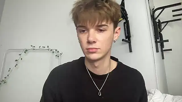 Snapshot of Milk_Guy chatting on 11/26/25, 12:50 Milk Guy online show from 11/26/25, 12:50