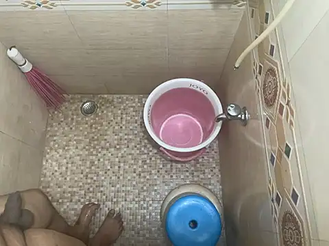 saumon3022 online show from 04/13/26, 07:30