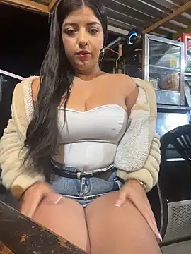 Isaa-Sweet online show from 03/12/26, 07:25