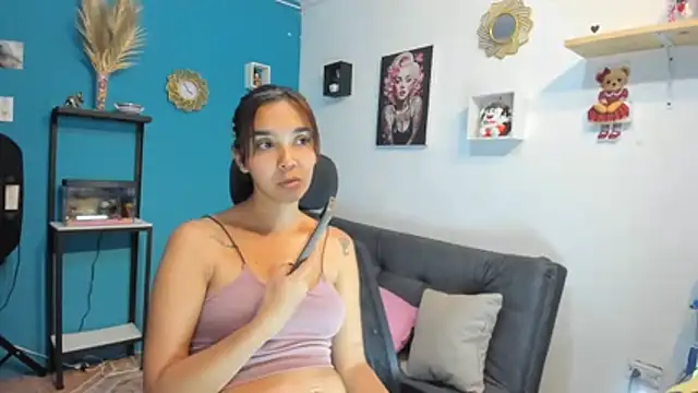 Snapshot of anastasia_tuya chatting on 07/11/26, 08:55 anastasia tuya online show from 07/11/26, 08:55