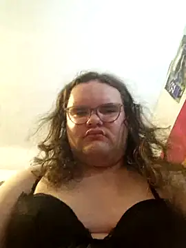 Fxckc4rl3yellis99 online show from 06/21/26, 01:19