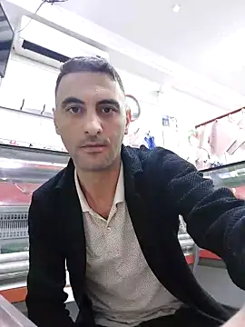 Snapshot of Mahdidido45 chatting on 11/02/25, 08:55 Mahdidido45 online show from 11/02/25, 08:55