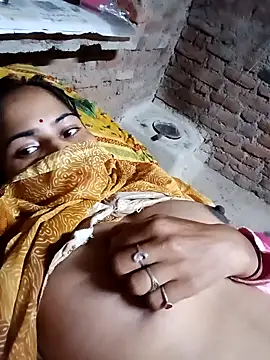 Snapshot of CUTE-786 chatting on 10/27/25, 01:59 CUTE-786 online show from 10/27/25, 01:59