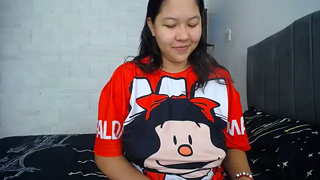 Snapshot of Naia_Stant chatting on 09/20/25, 01:12 Naia Stant online show from 09/20/25, 01:12