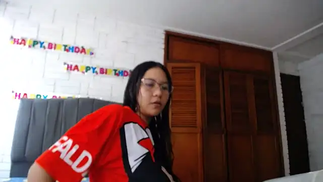 Snapshot of Naia_Stant chatting on 10/13/25, 09:59 Naia Stant online show from 10/13/25, 09:59