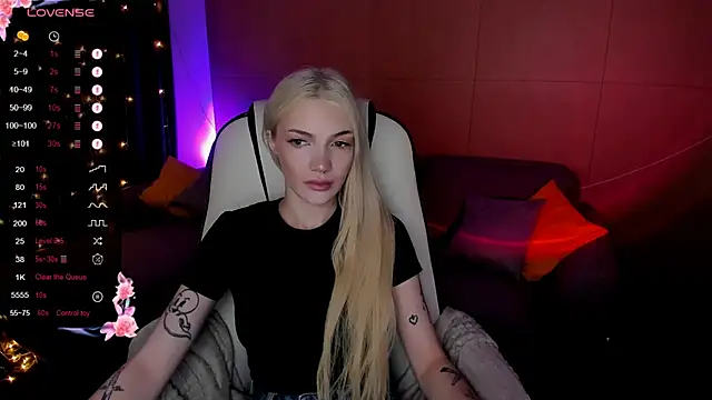 AnyaTaylor  online show from 10/21/25, 02:23