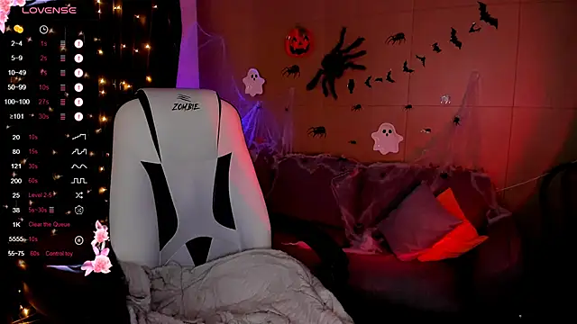 Snapshot of AnyaTaylor_ chatting on 10/29/25, 06:04 AnyaTaylor online show from 10/29/25, 06:04