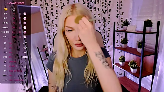 AnyaTaylor  online show from 05/06/26, 02:08