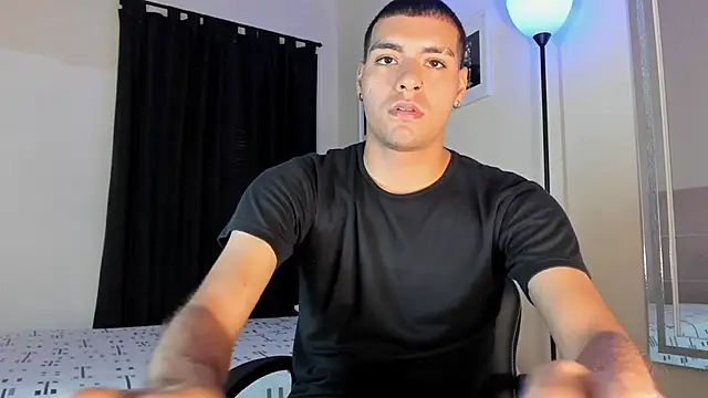 Snapshot of TeamPorn_19 chatting on 10/29/25, 07:04 TeamPorn 19 online show from 10/29/25, 07:04