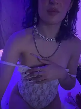 kendrafarq online show from 04/05/26, 07:16