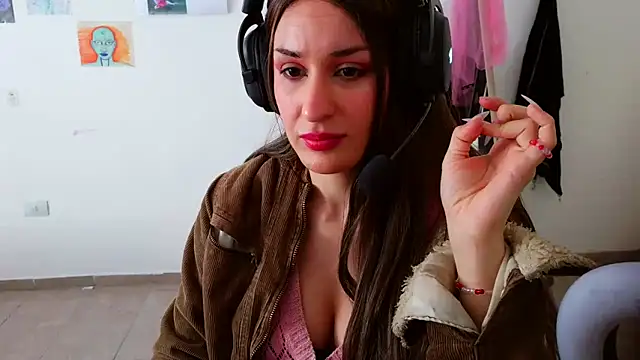 kendrafarq online show from 05/13/26, 06:38