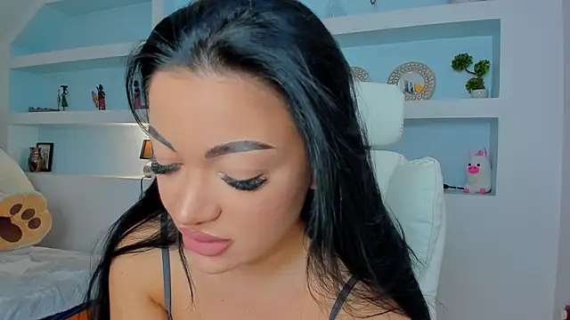 Snapshot of juicyjulie_ chatting on 10/10/25, 07:51 juicyjulie  online show from 10/10/25, 07:51