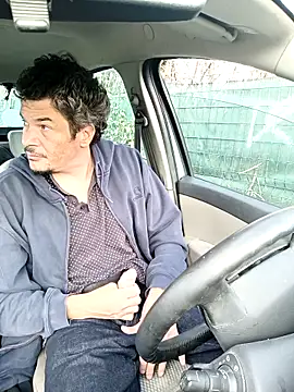 Snapshot of twitshe chatting on 11/06/25, 02:29 twitshe online show from 11/06/25, 02:29