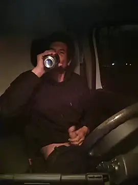 twitshe online show from 03/09/26, 06:45