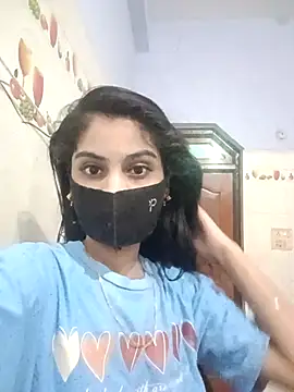 Snapshot of Hot-Soniya733 chatting on 09/17/25, 12:51 Hot-Soniya733 online show from 09/17/25, 12:51