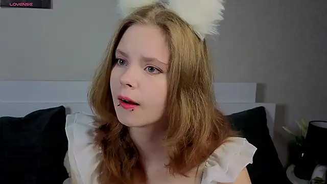 Snapshot of JulietteRain chatting on 06/27/26, 08:03 JulietteRain online show from 06/27/26, 08:03