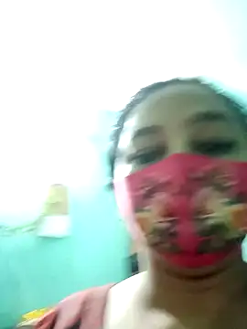 Snapshot of jenyfer709 chatting on 05/07/26, 12:38 jenyfer709 online show from 05/07/26, 12:38