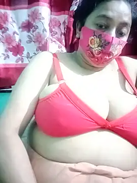 Snapshot of jenyfer709 chatting on 05/16/26, 11:36 jenyfer709 online show from 05/16/26, 11:36