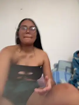 burbuja02 online show from 03/03/26, 04:24