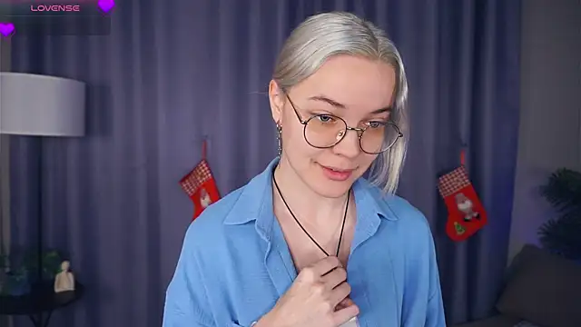 EdaKirkIin online show from 12/16/25, 06:07