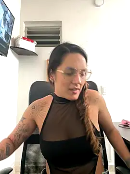 Sophia House  online show from 10/20/25, 06:19