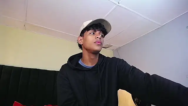 Snapshot of jhos_padill chatting on 09/16/25, 01:34 jhos padill online show from 09/16/25, 01:34