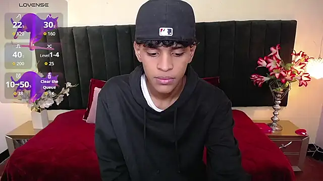 Snapshot of jhos_padill chatting on 10/28/25, 01:14 jhos padill online show from 10/28/25, 01:14