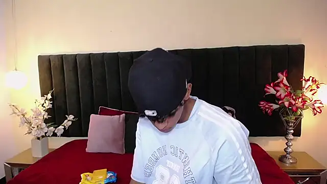 Snapshot of jhos_padill chatting on 11/10/25, 01:21 jhos padill online show from 11/10/25, 01:21