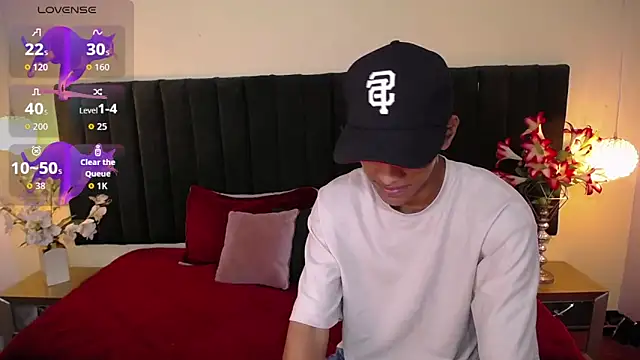 Snapshot of jhos_padill chatting on 11/13/25, 01:21 jhos padill online show from 11/13/25, 01:21