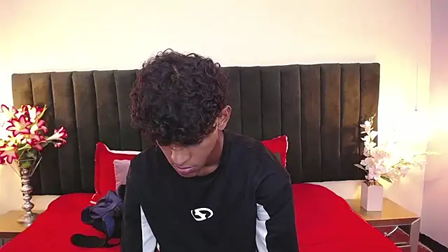 jhos padill online show from 03/19/26, 01:37