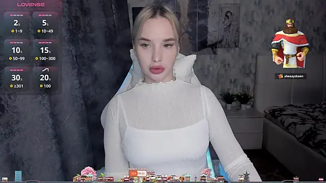 KiraKrox online show from 10/24/25, 07:32