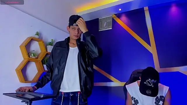 Snapshot of imperial_boys chatting on 09/09/25, 03:50 imperial boys online show from 09/09/25, 03:50