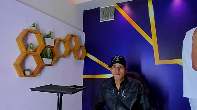 Snapshot of imperial_boys chatting on 09/14/25, 03:38 imperial boys online show from 09/14/25, 03:38